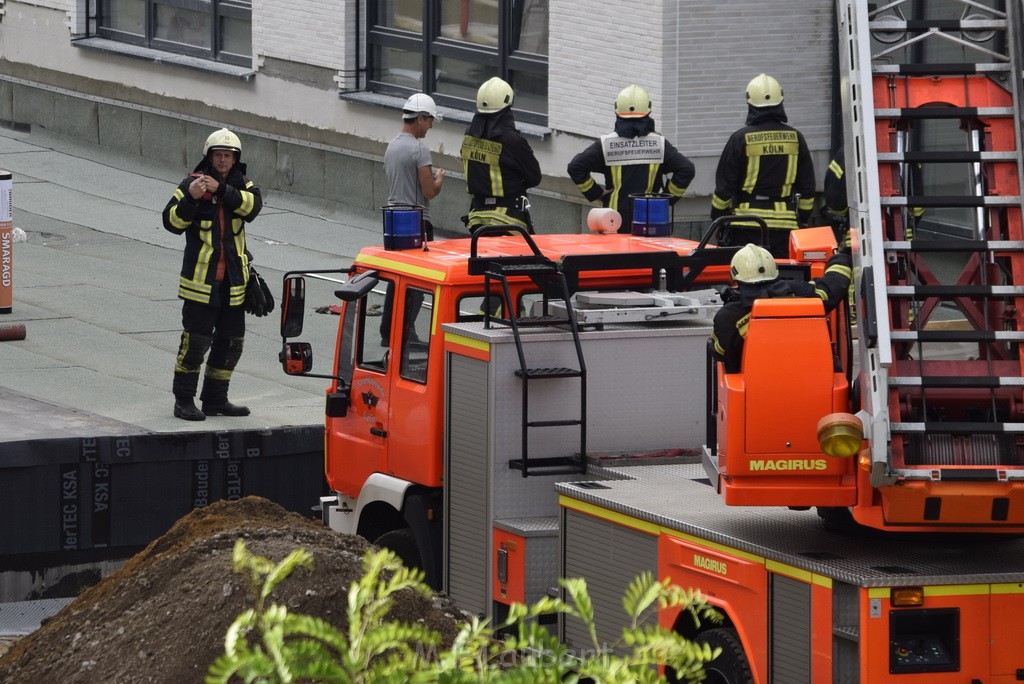 Fassadenfeuer Baustelle Koeln Kalk Dillenburgerstr P20.JPG - Miklos Laubert